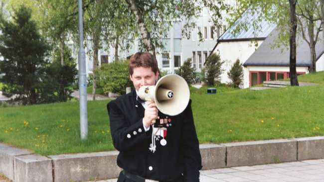 17-mai04_1