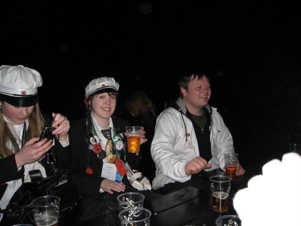 n712425018_2661323_1696